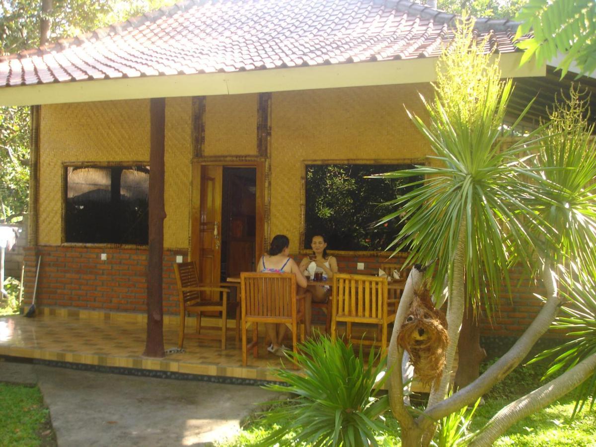 Dormitory Sedap Malam Singaraja Esterno foto